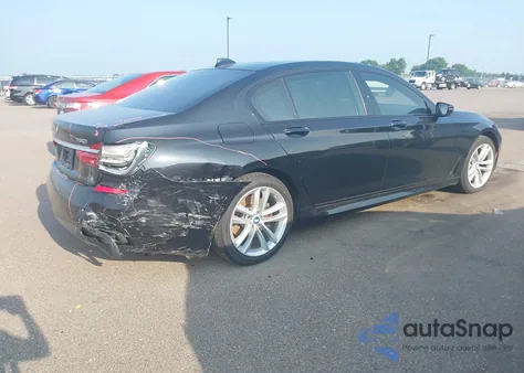 2017 BMW 750I xDrive z USA, uszkodzony, nr VIN WBA7F2C55HG421227